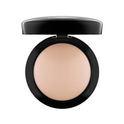 MAC Mineralize Skinfinish Natural Powder N° 02 Medium 10 g